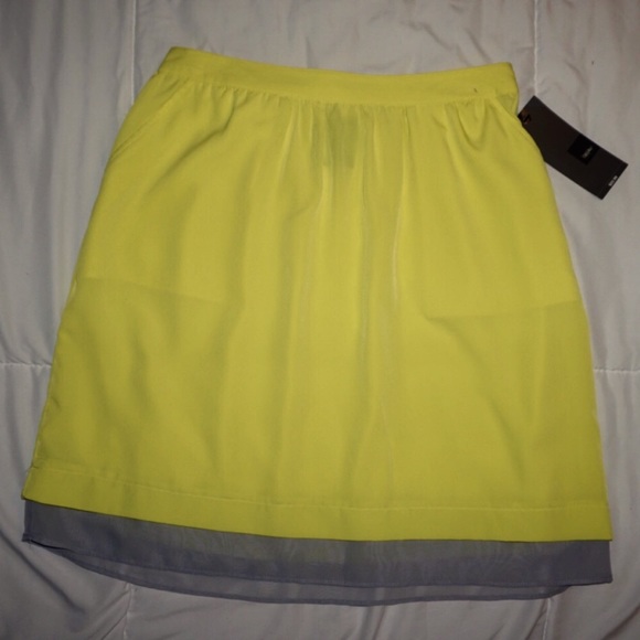 NWT! Yellow Mossimo Skirt - Picture 5 of 5